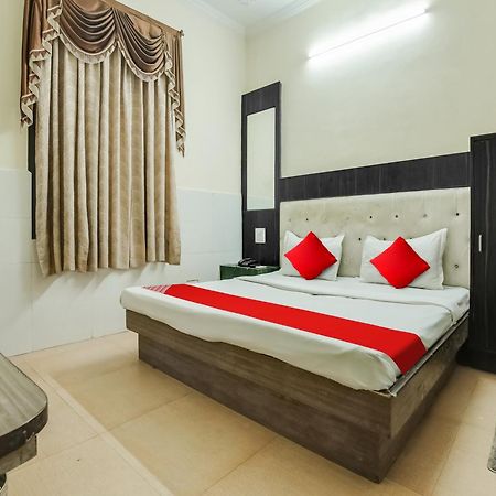 Oyo Hotel Shagun Chandīgarh Dış mekan fotoğraf