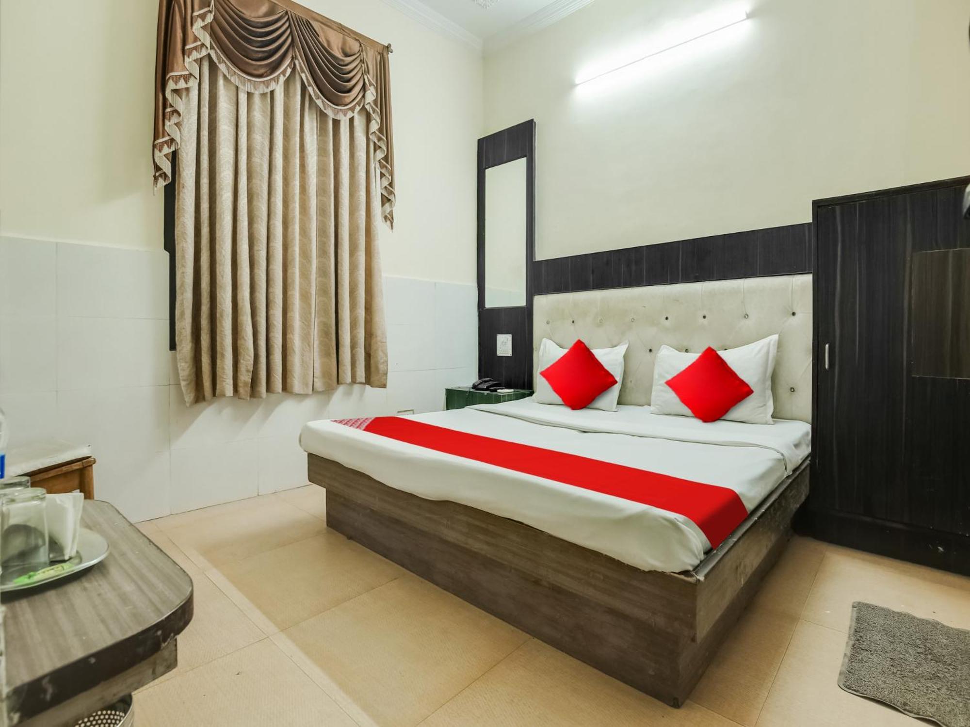 Oyo Hotel Shagun Chandīgarh Dış mekan fotoğraf