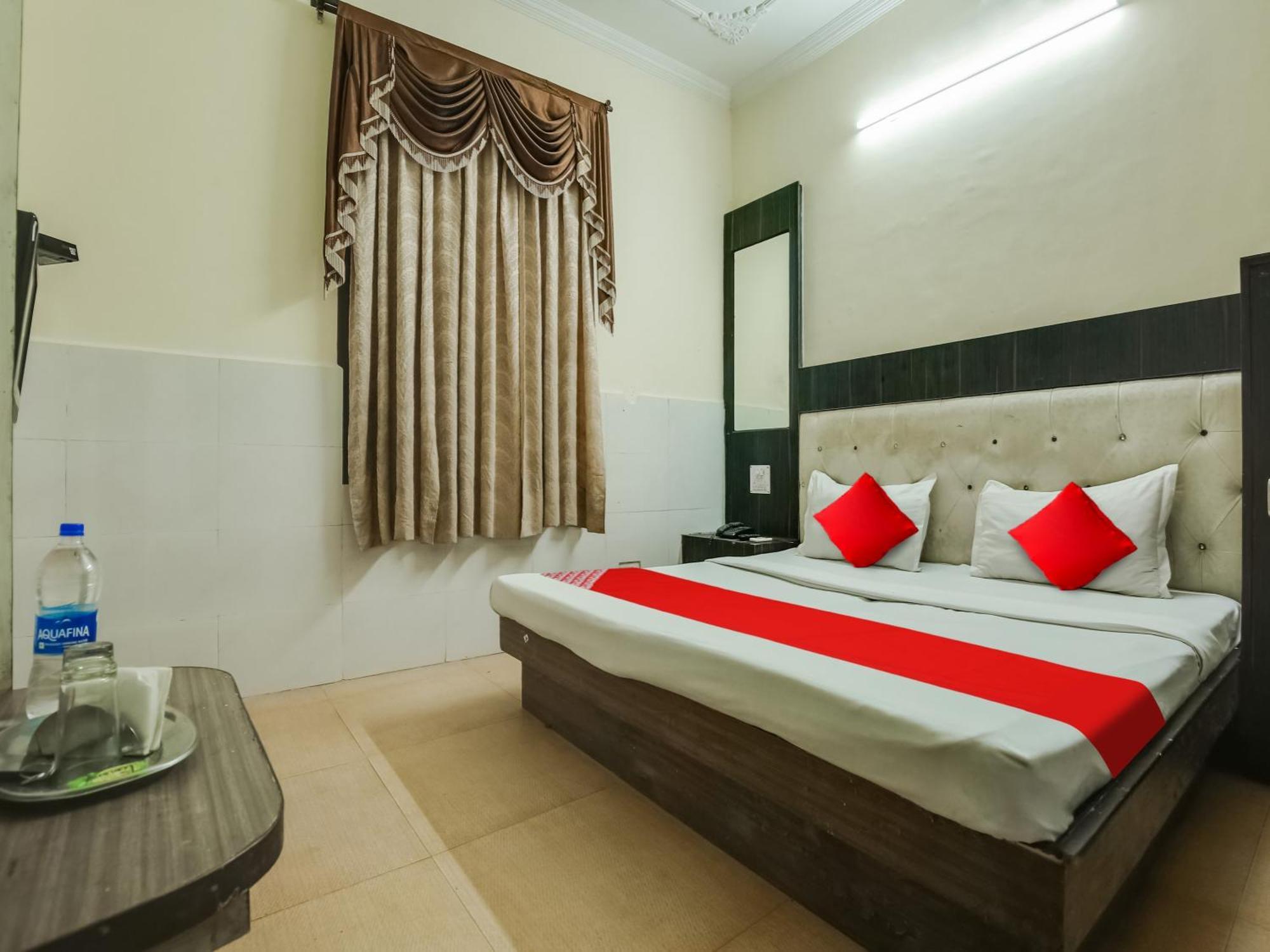 Oyo Hotel Shagun Chandīgarh Dış mekan fotoğraf