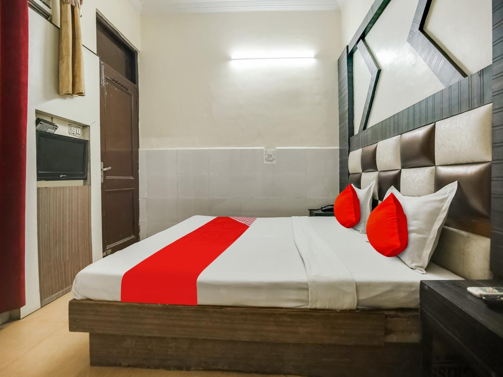 Oyo Hotel Shagun Chandīgarh Dış mekan fotoğraf