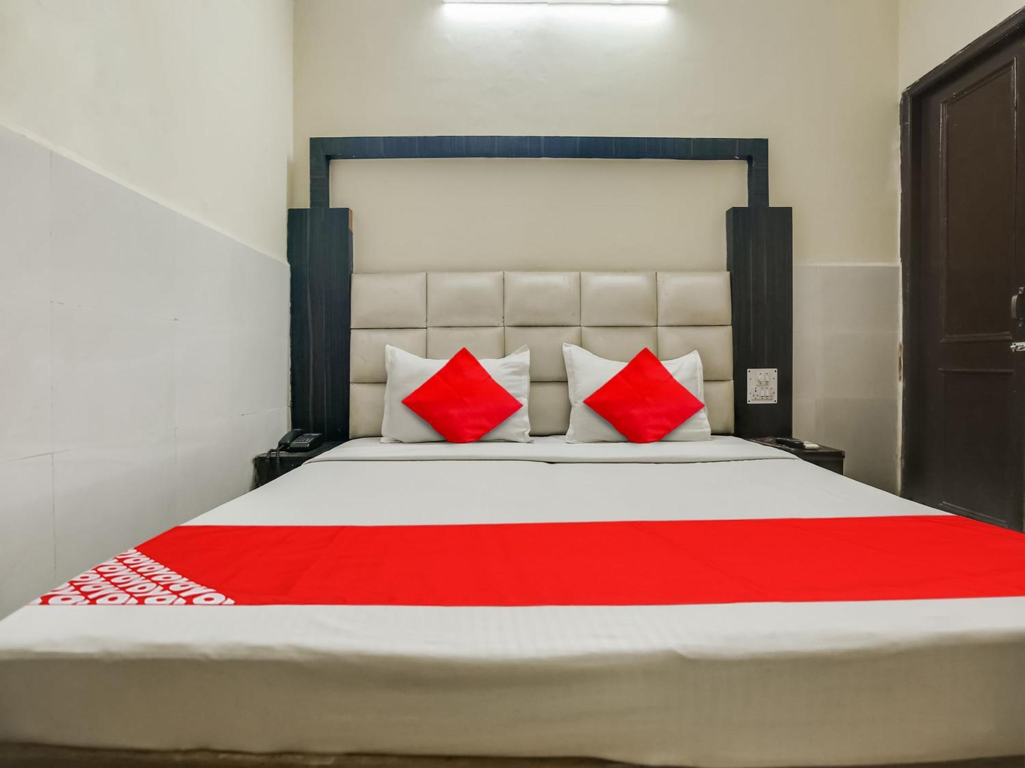 Oyo Hotel Shagun Chandīgarh Dış mekan fotoğraf