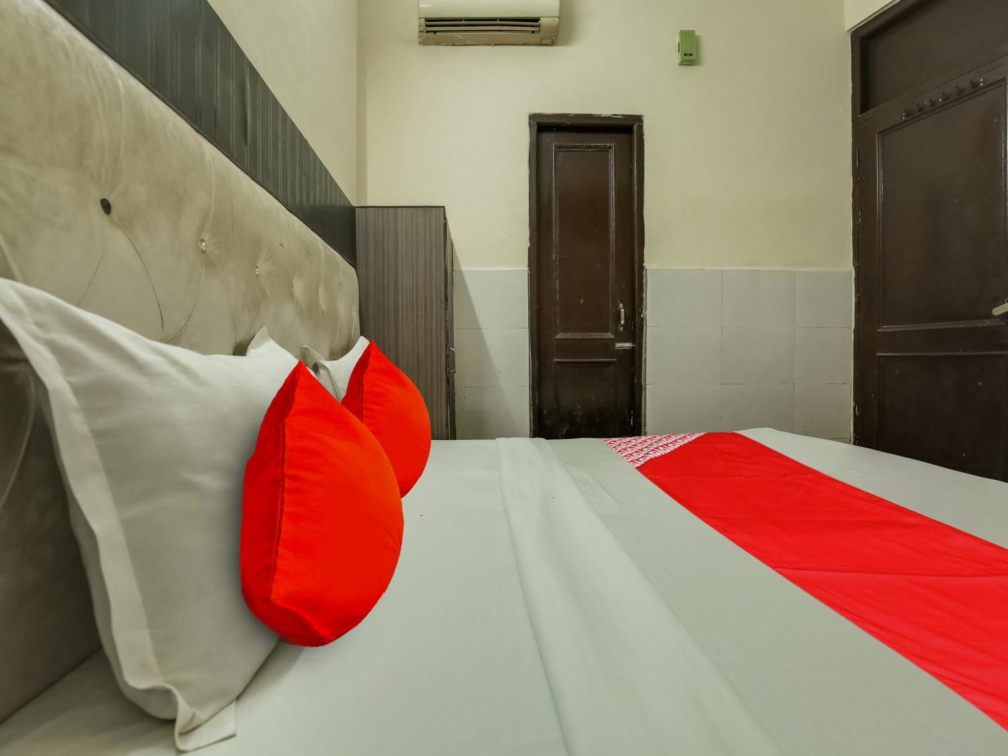 Oyo Hotel Shagun Chandīgarh Dış mekan fotoğraf