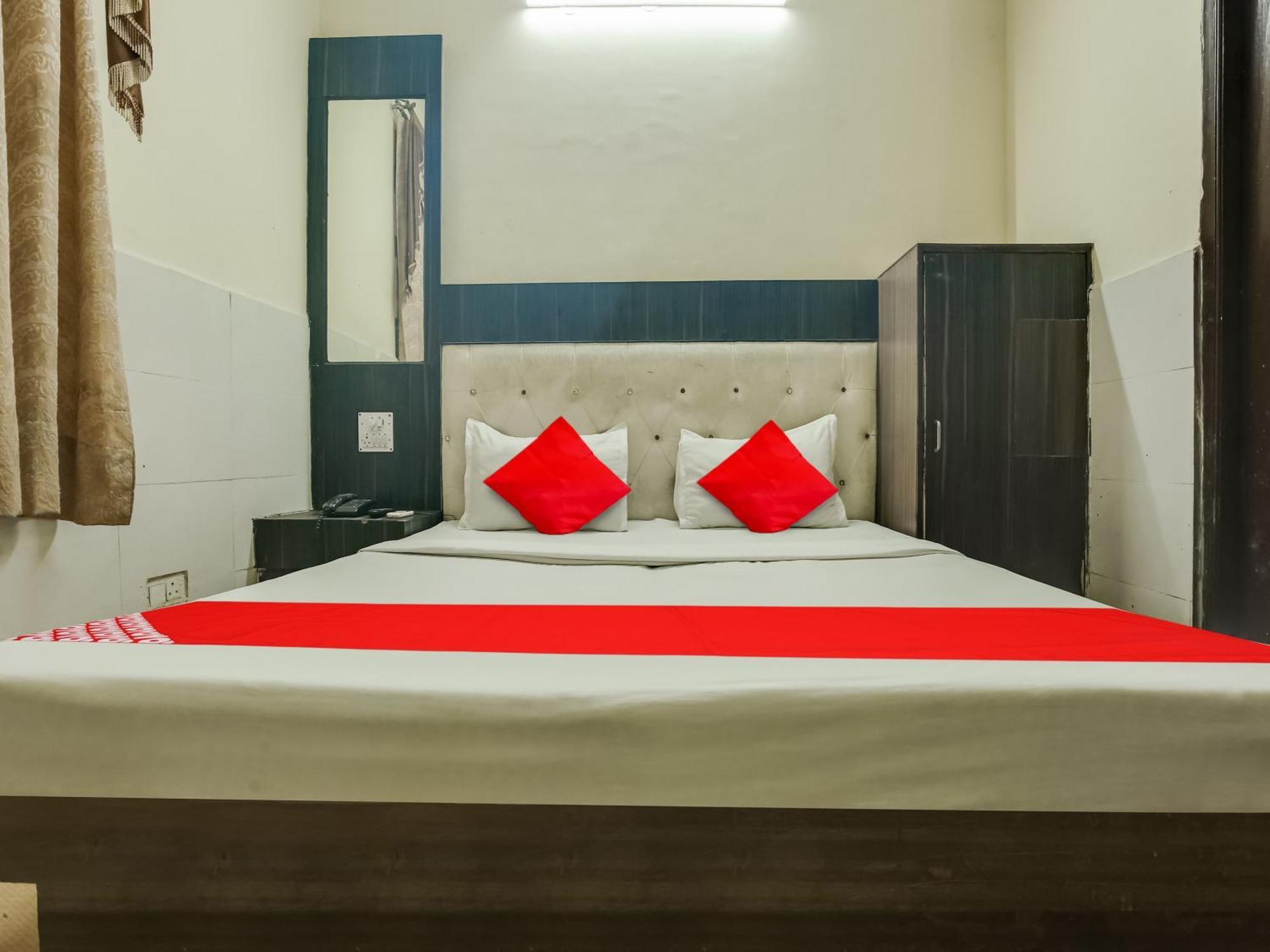 Oyo Hotel Shagun Chandīgarh Dış mekan fotoğraf